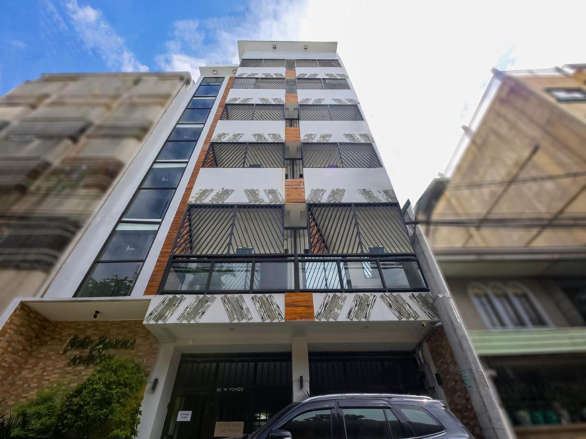 Oyo 848 Dona Aurora Condotel Кесон-Сити Экстерьер фото